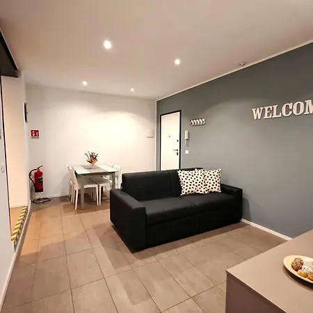 New Ninin 4 Guests 15m To Apartament Wenecja
